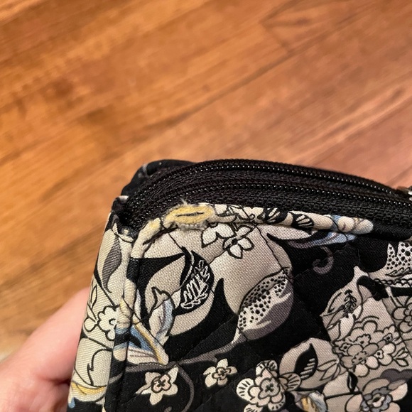 Vera Bradley RFID Zip Around Wallet Black Floral Women Size 6.5 x 4 - Picture 10 of 11